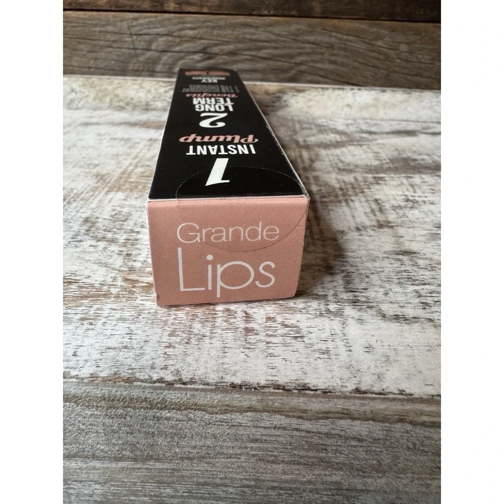 Grande Cosmetics GrandeLips Hydrating Lip‎ Plumper – Cashmere Buff
